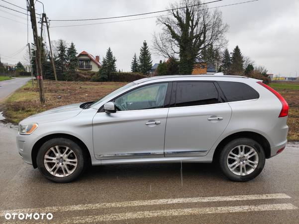 Volvo XC 60 T5 Momentum - 10