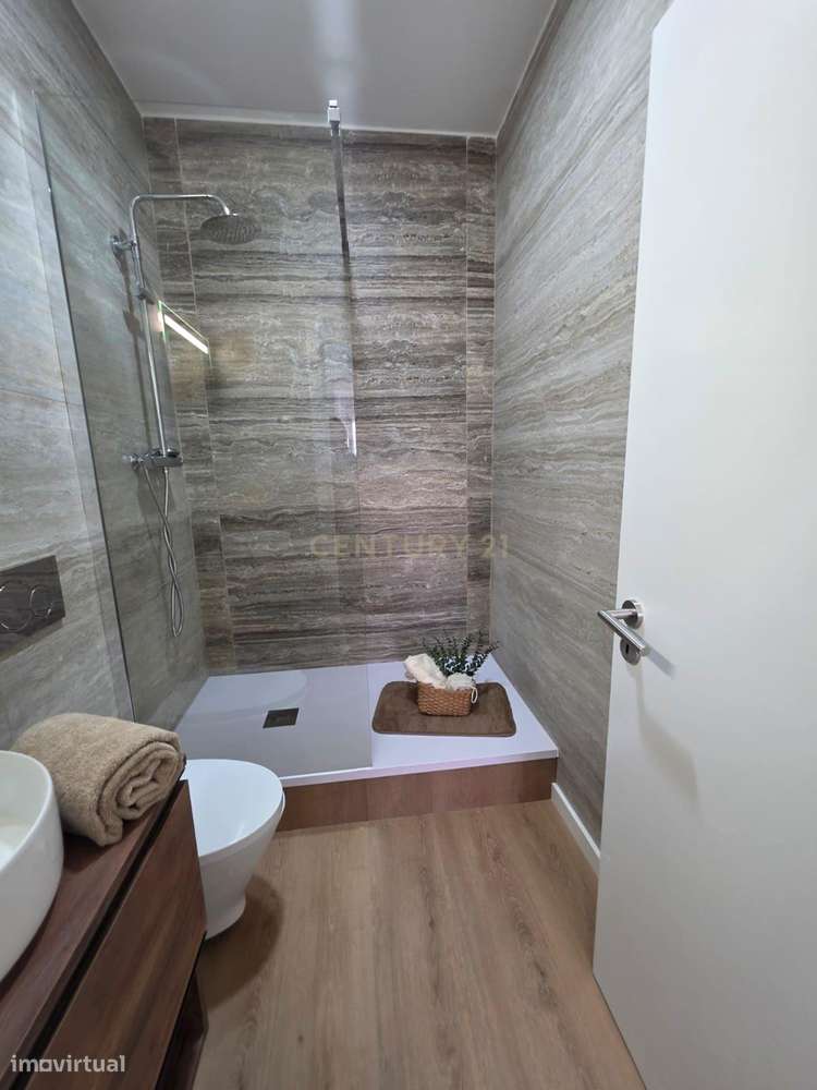 T3 a ESTREAR na Penha de França C/SUITE E CLOSET– Acabamentos Únicos-20
