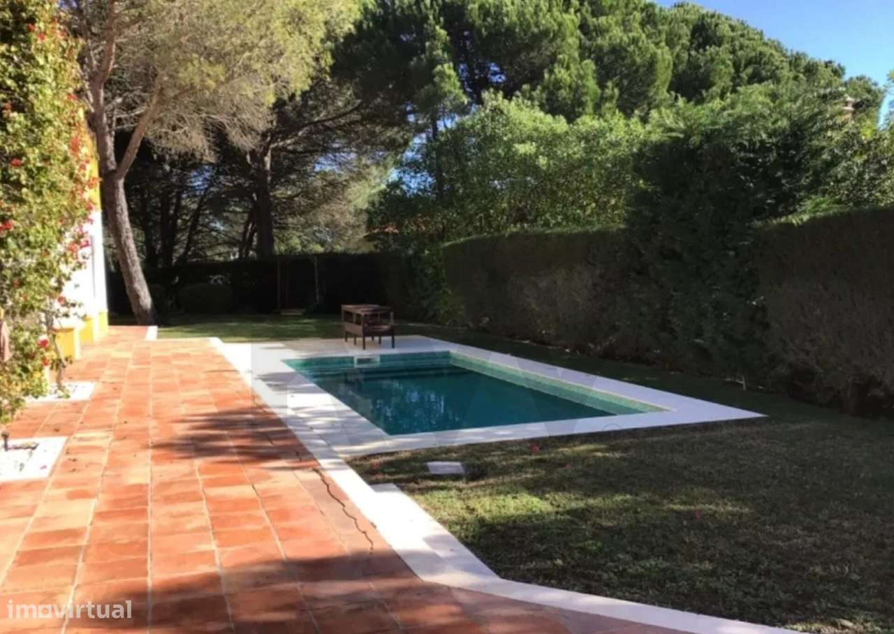 Moradia unifamiliar, Quinta do Perú  // Single-family house in Quinta - Grande imagem: 4/8