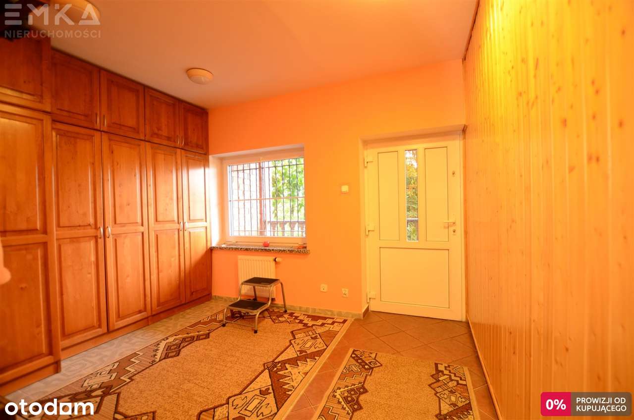 Duży dom z biznesem przy parku w sercu Kamienia-17