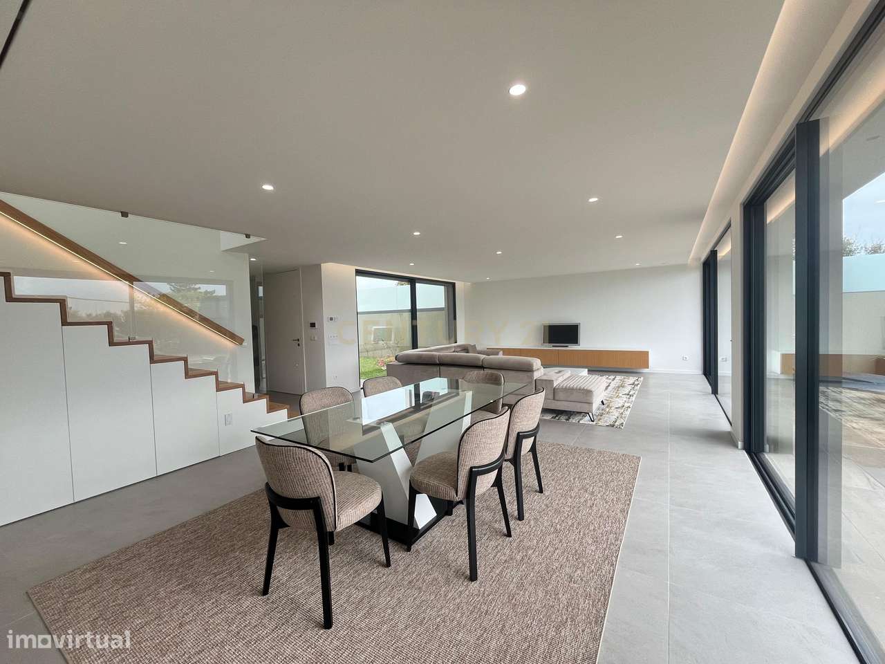 Moradia Contemporânea de Luxo em Azurara | Elegância, Privacidade e Di-49