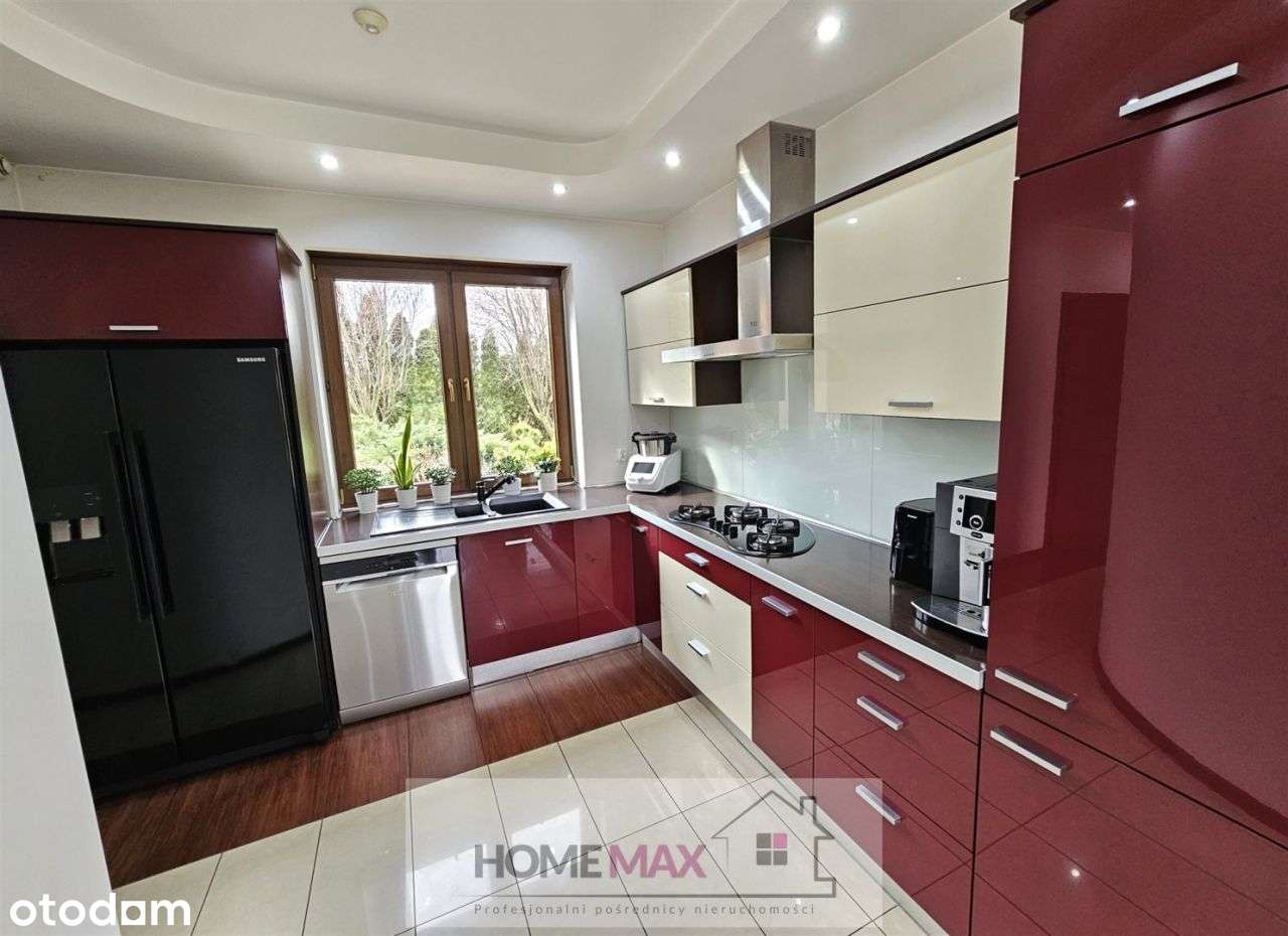 Wolnostojący dom z piękną 20 ar. działką,Grzybiany-7