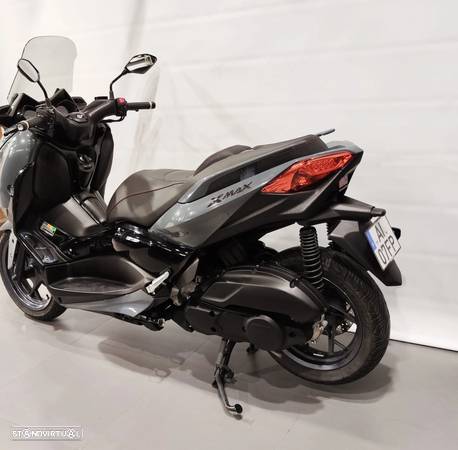 Yamaha X-Max 125 Tech Max - 5