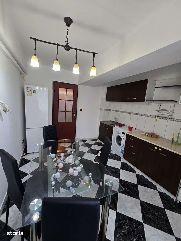 Apartament de vânzare - Imagine principală: 4/5