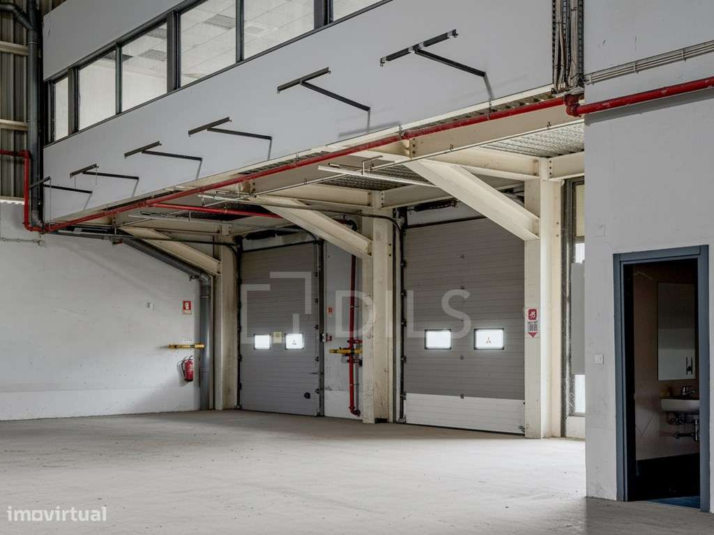 Armazém para arrendar, na Quinta do Arrogela, em Alverca - Grande imagem: 4/26