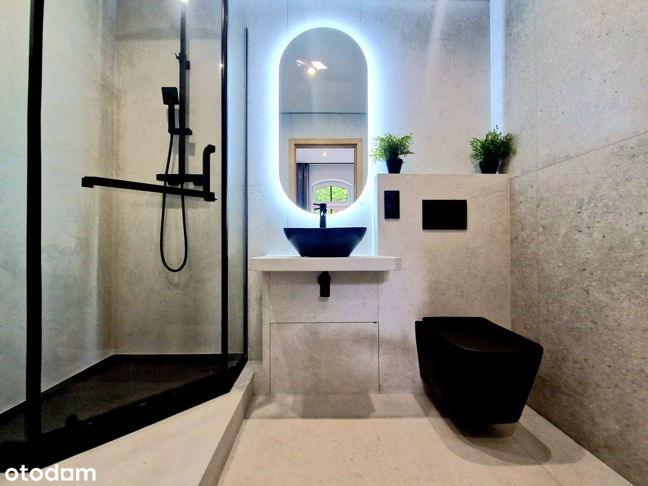 Ustawna kawalerka po remoncie w kamienicy – gotowa do zamieszkania-14