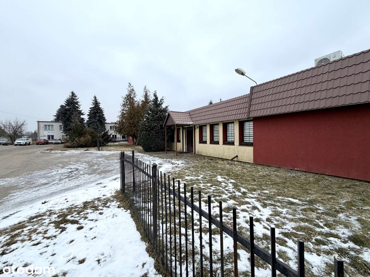 Obiekt mieszkalno-usługowy o pow.740m2 w Strzelnie-12