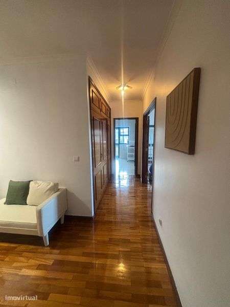 T2 em Ermesinde em ótimo estado - Grande imagem: 5/12