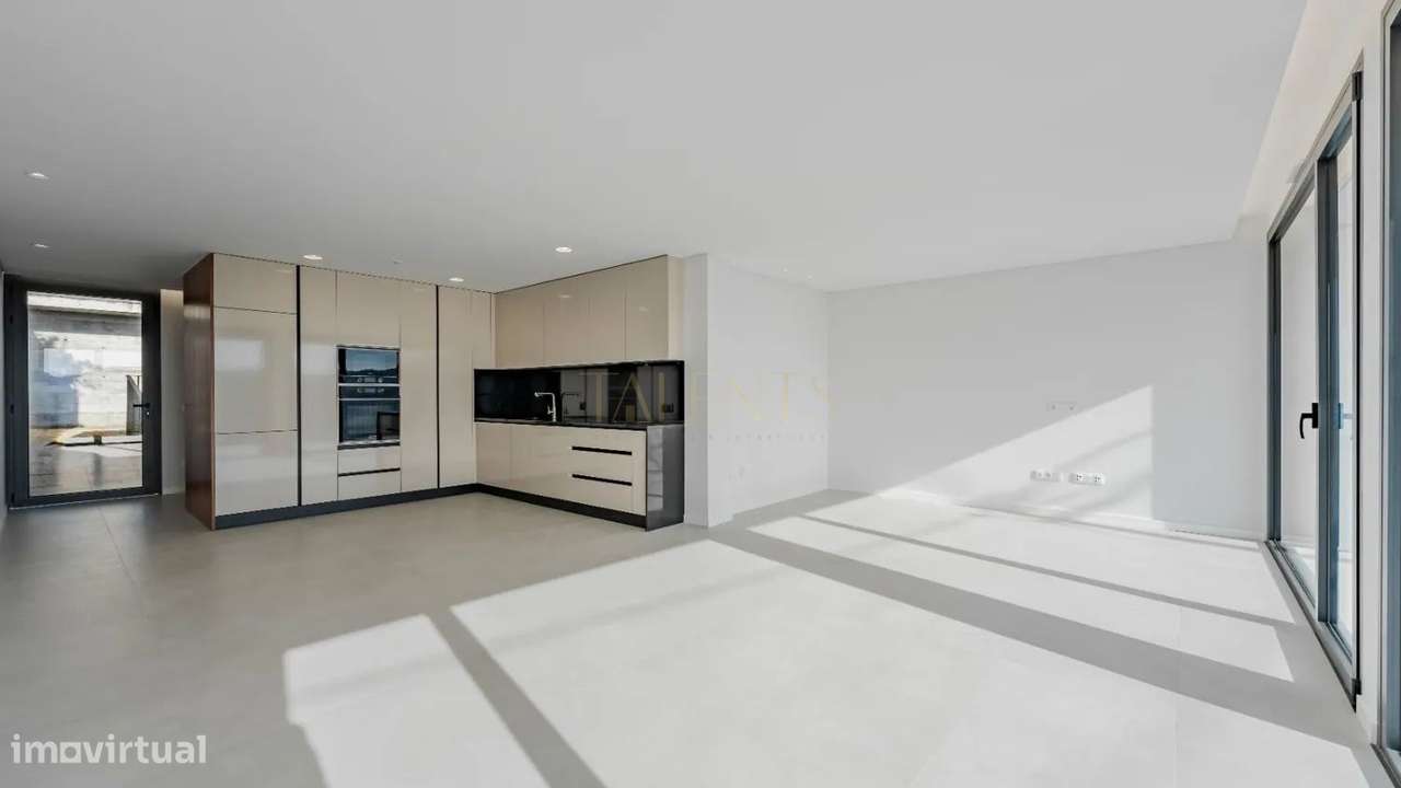 Moradia T4 de Luxo em Gonça a 10 Minutos do Centro de Guimarães-17