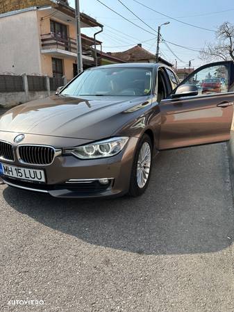 BMW Seria 3 318d - 1