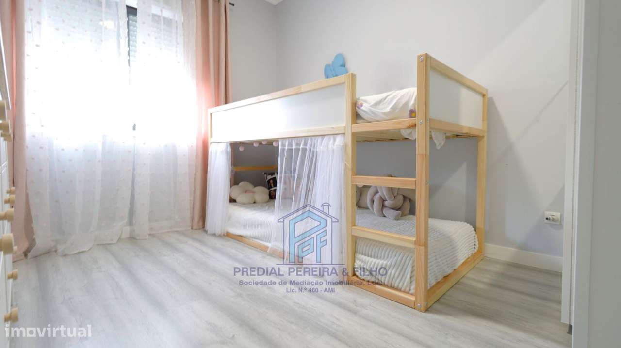 Apartamento T3 Remodelado - Fãnzeres / Portelinha-16