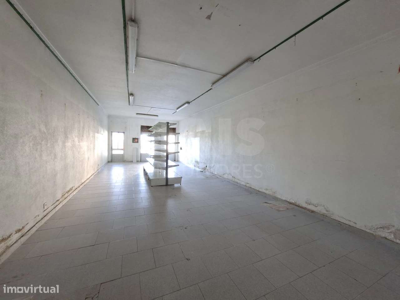 Espaço Comercial com 77,5 m² em Peniche-5