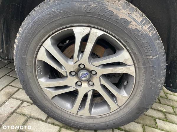 alu felgi 17 volvo xc60 lift 235/65/17 opony jak nowe 23 rok - 1