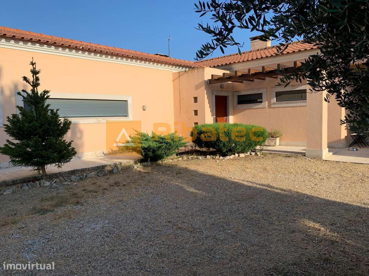 Quinta única localizada na Fajarda-28