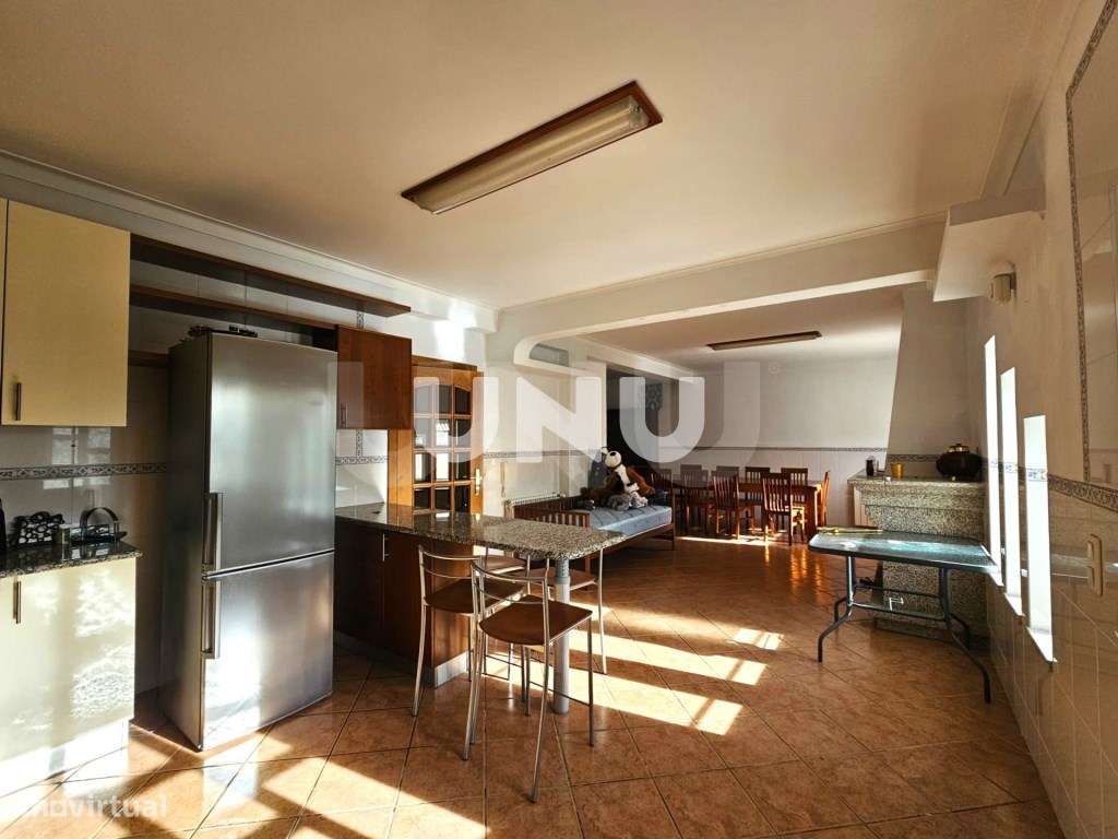 Moradia em Banda T5 - A 5 Minutos do Centro da Cidade de Viseu-38