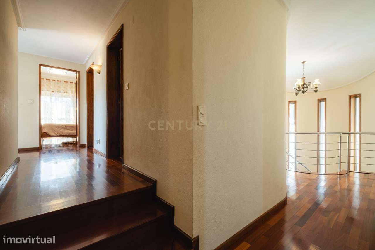 Excelente moradia T3 situada em São Pedro da Cova, Gondomar-17