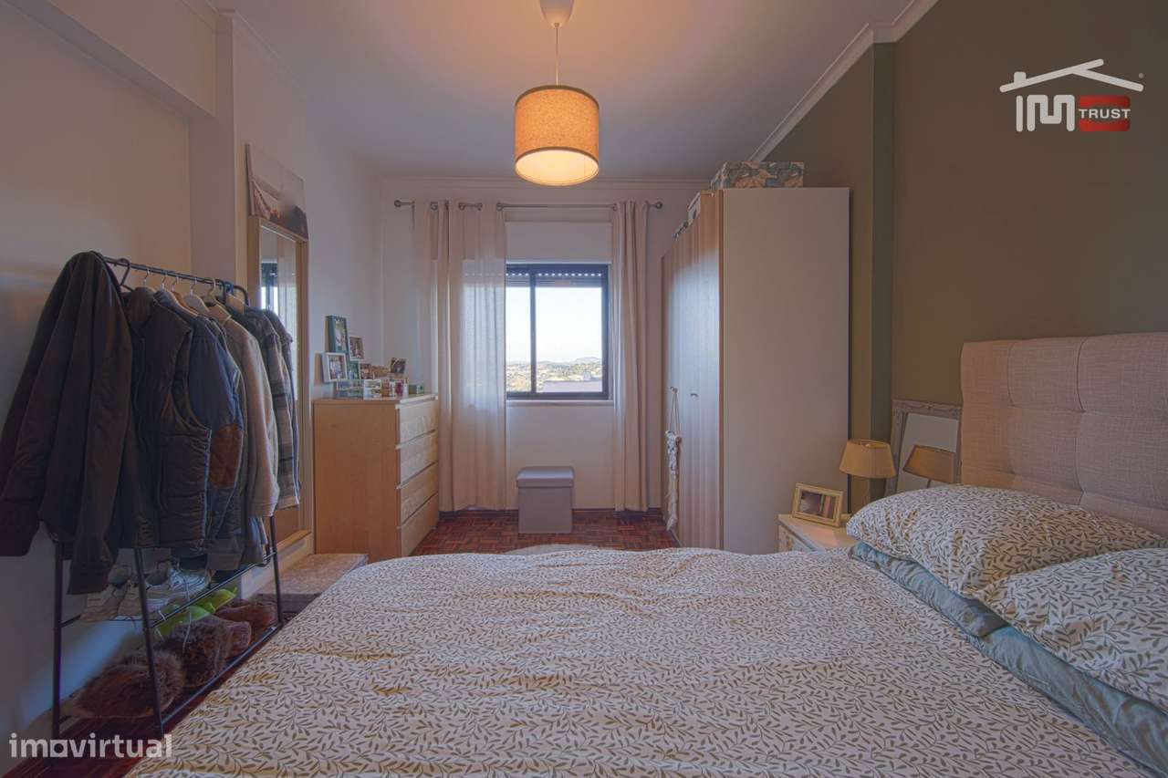 Apartamento T2 em Rio do Mouro  Excelente Oportunidade - Grande imagem: 4/18