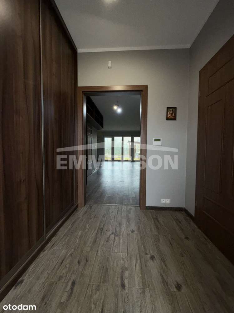 Na sprzedaż dom parterowy na wsi.-8