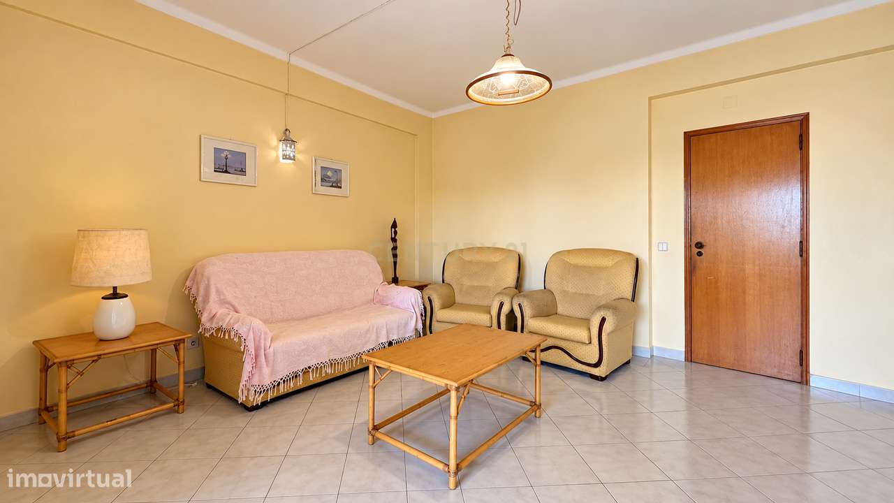 Apartamento T2 com Piscina, Elevador e Varanda Virada a Sul | Albufeir-7