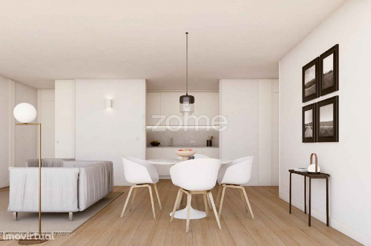 Apartamento novo T2 com 94m2 e uma varanda de 16m2, Porto.