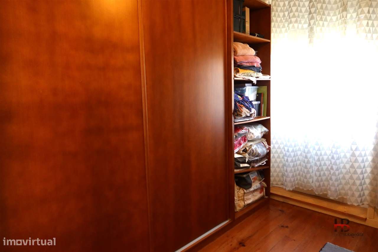 Oportunidade Única: Moradia T3 no Centro de Gondomar-11