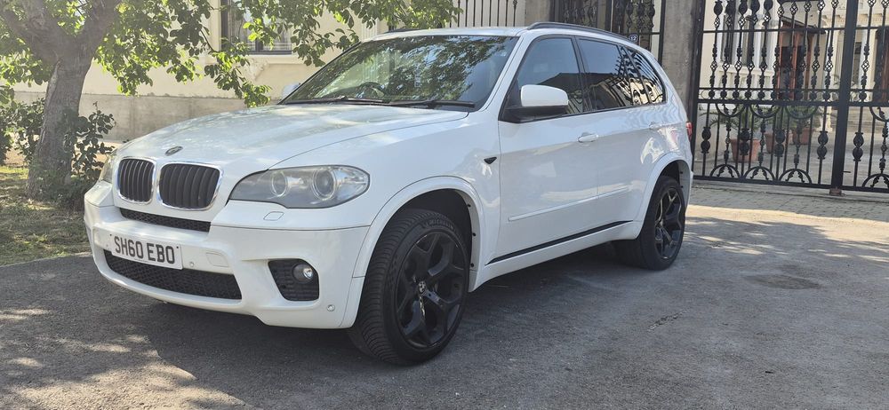 BMW X5 2011