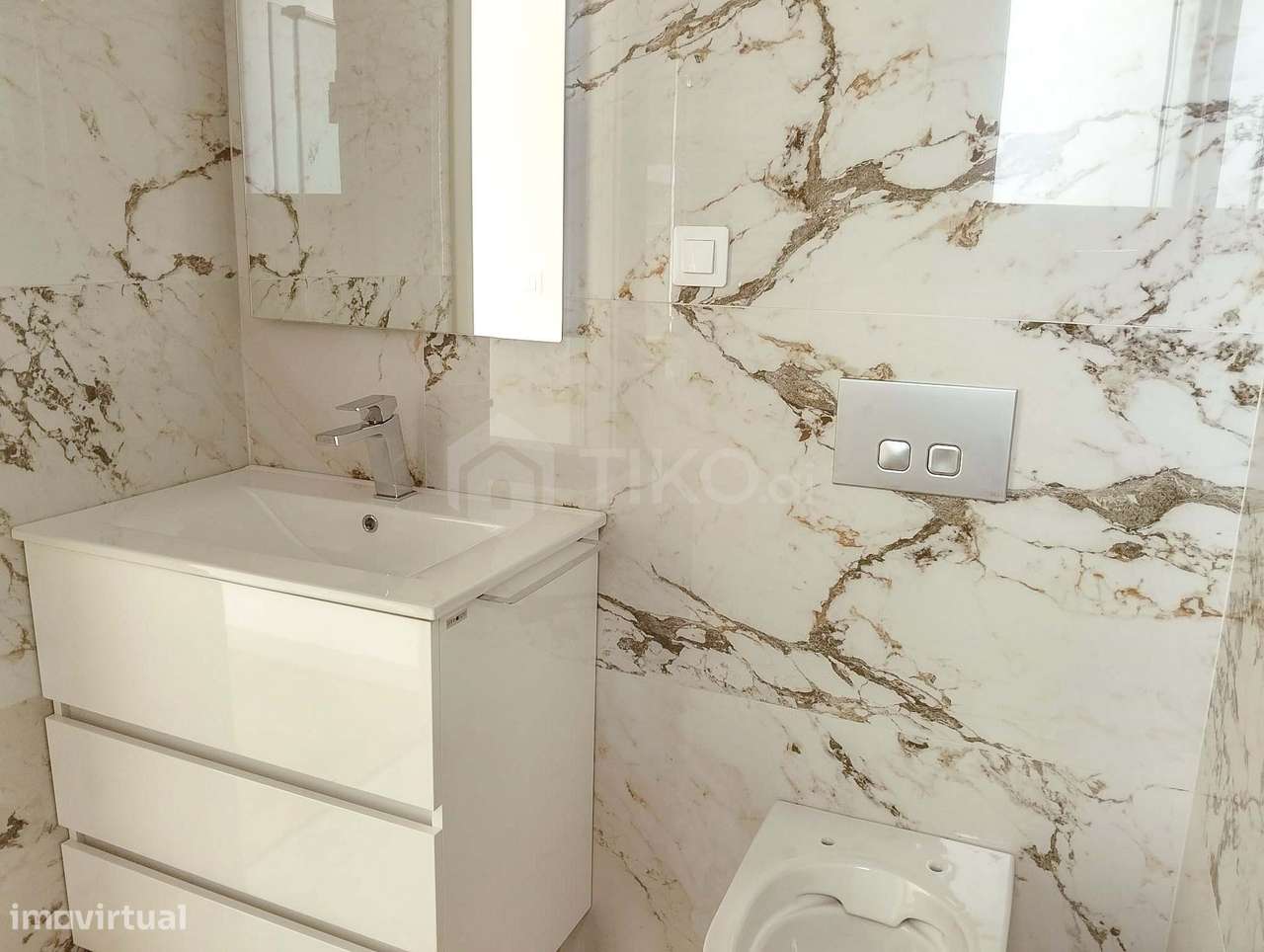 Apartamento T3 + 1 DUPLEX  com garagem/BOX  e arrumos à venda em Monti-40