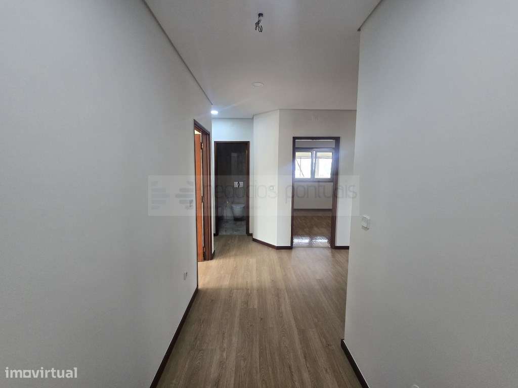Apartamento T3 ultimo andar com terraço e marquise, garagem individ...-29
