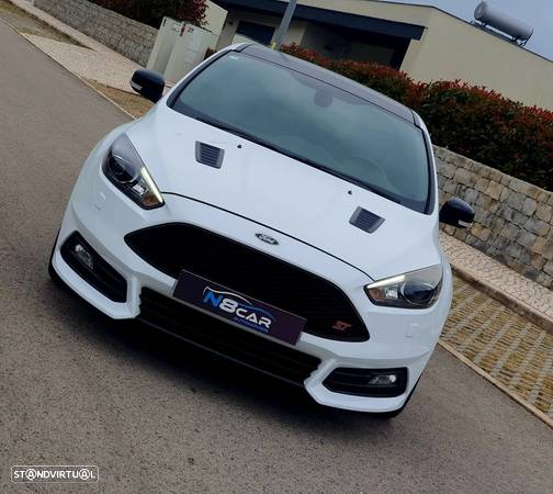 Ford Focus 2.0 TDCi ST-2 - 12