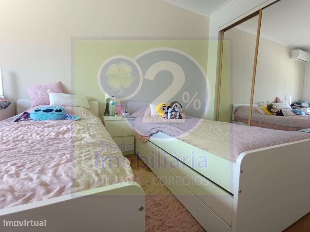 Apartamento T3, boas áreas-15