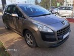 Peugeot 3008 1.6 HDI Confort Pack - 2