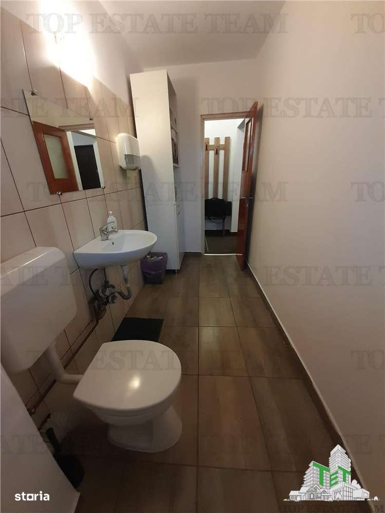 Piata Unirii  chiar la metrou in exclusivitate vanzare 2 camere cu loc-15