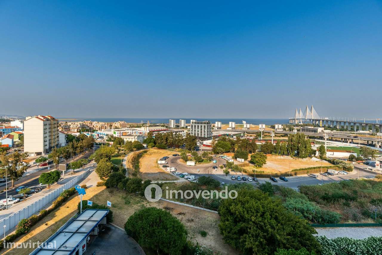 Apartamento T4, com estacionamento e vistas sobre o Tejo, em Sacavém - Grande imagem: 5/59