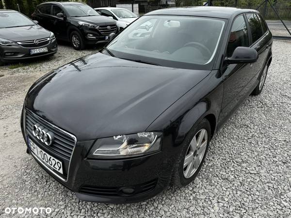 Audi A3 1.6 Ambiente - 9