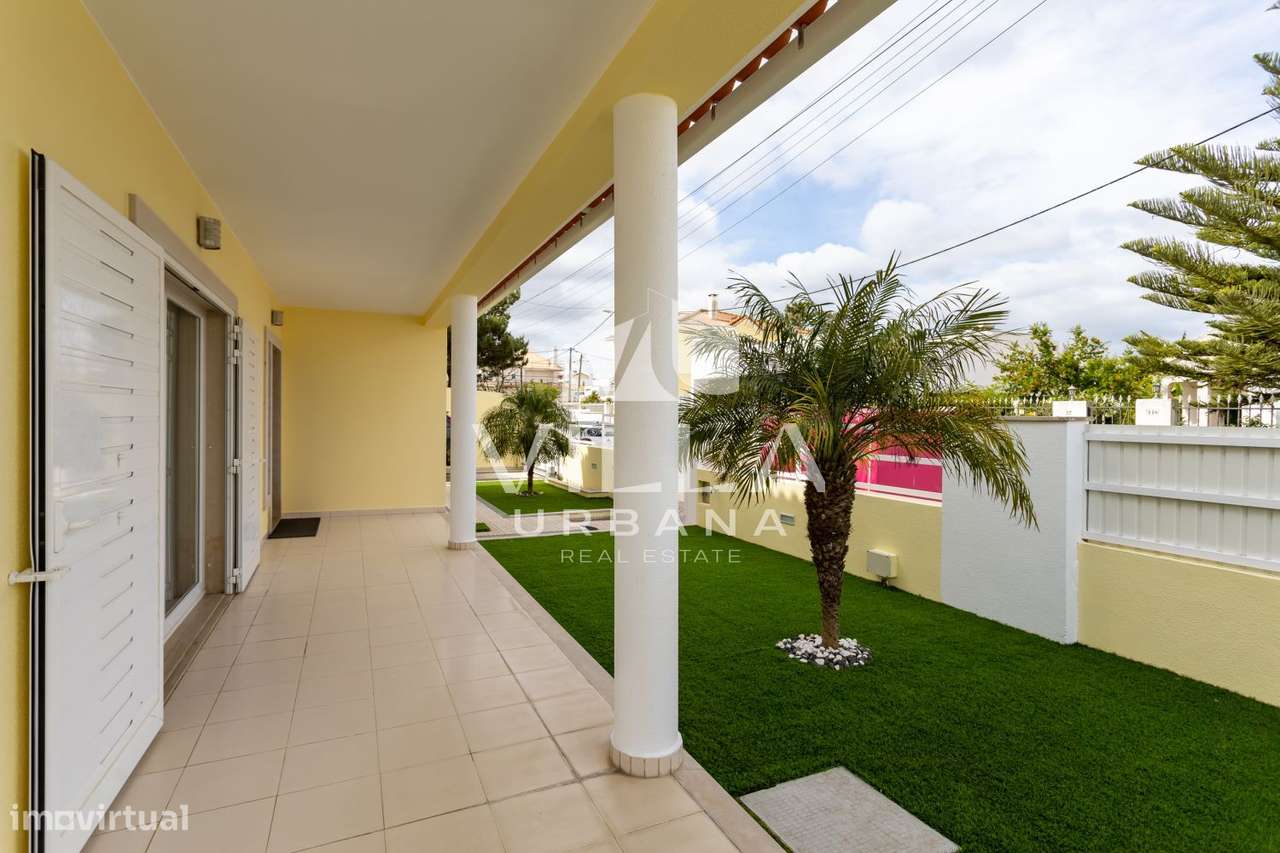 Moradia Isolada T4 em Valadares-12