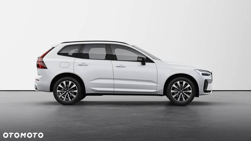 Volvo XC 60 B4 D AWD Plus Dark - 3