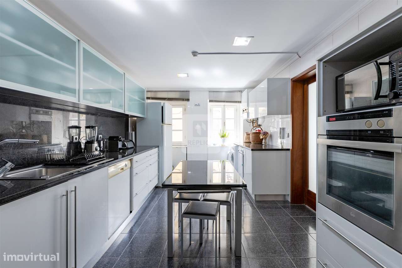 Moradia T3+1 Mobilada  com Vistas para Rio Douro-12