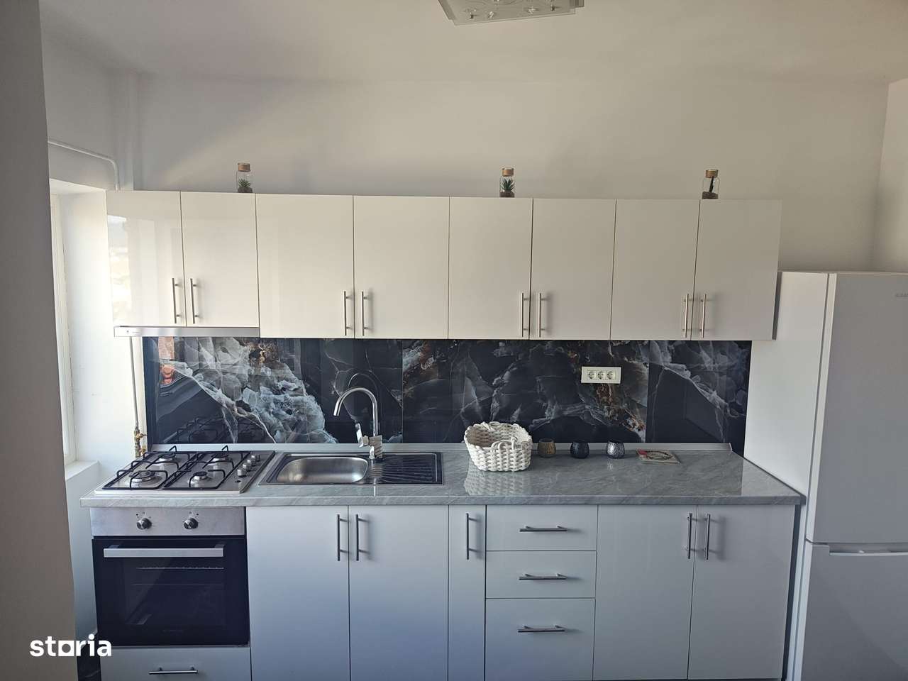 Apartament 3 camere / Centrala pe gaze / Ramnicu Valcea / - Imagine principală: 2/11