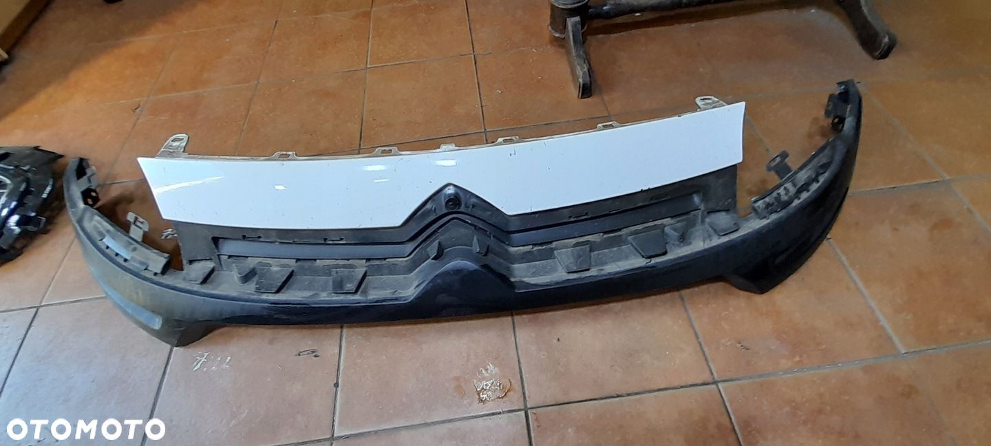 Citroen Berlingo III grill atrapa oryginał cały - 1