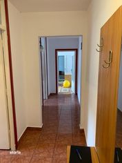 Apartament cu 3 camere, zona Girocului