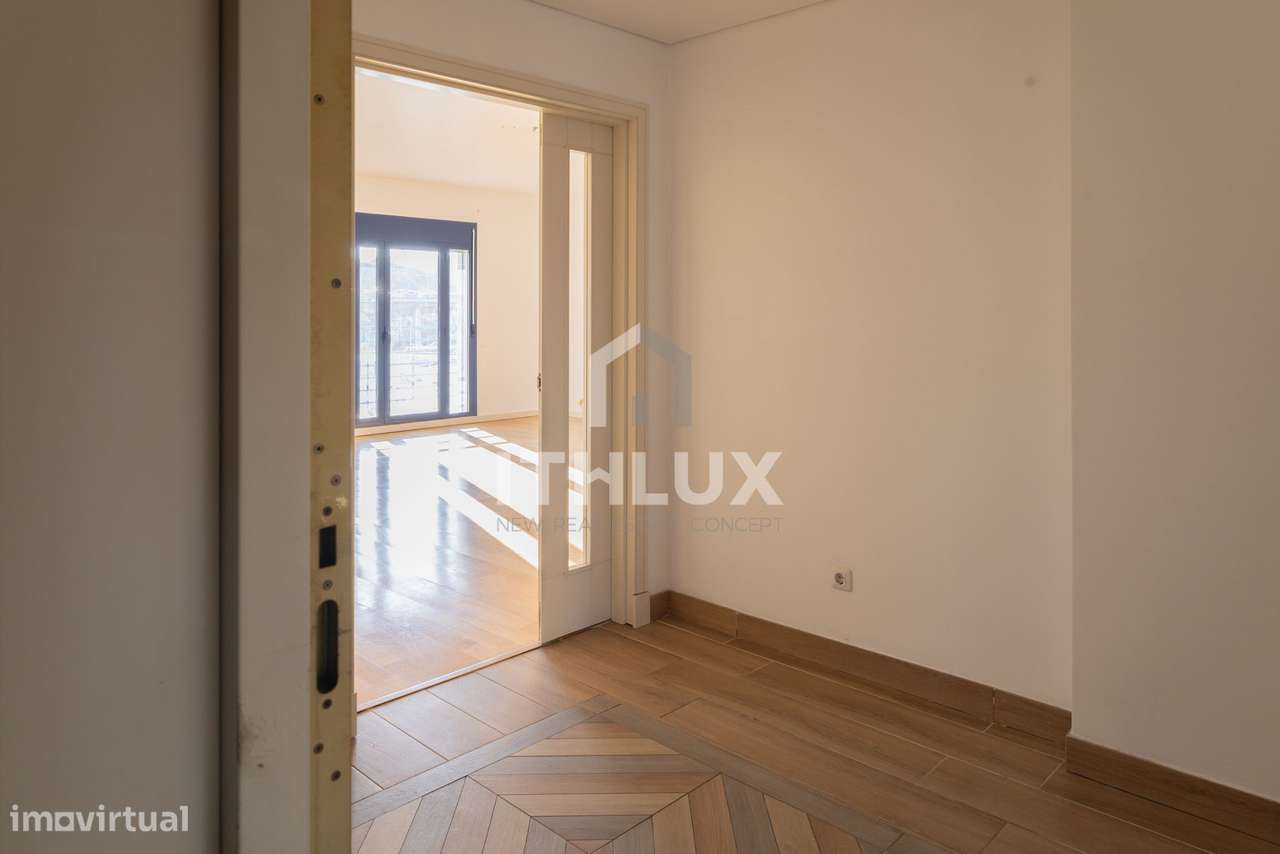 T3 Renovado nos Twin Towers – Campolide, Lisboa-8