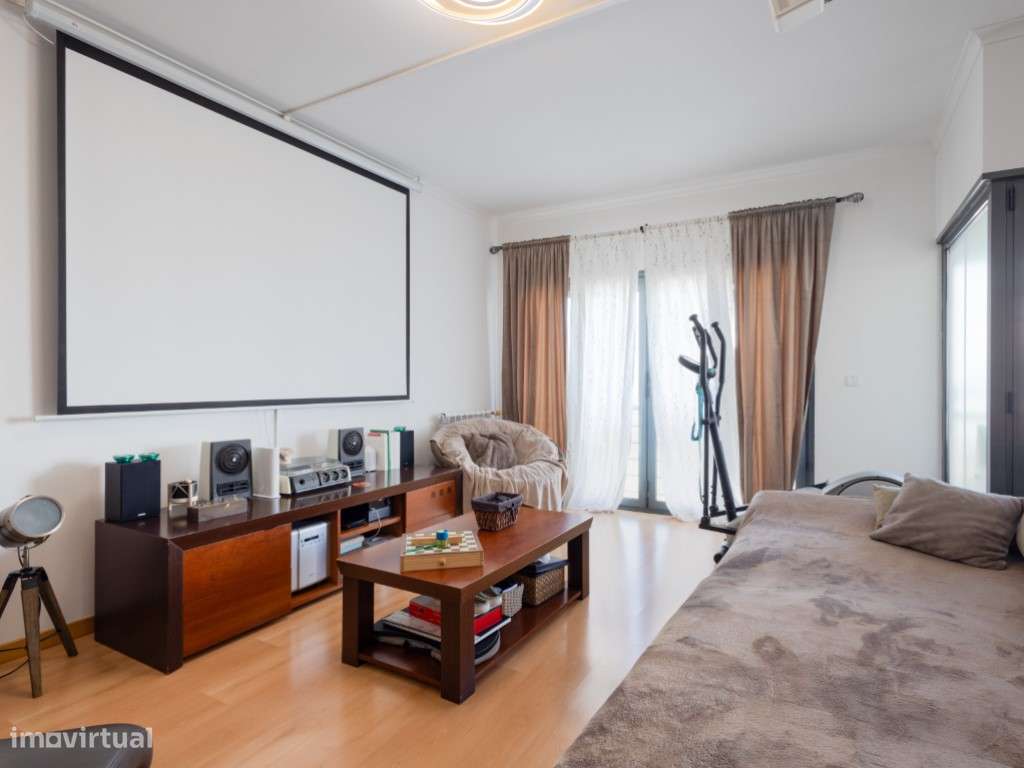 Apartamento T3 em Pereira-13