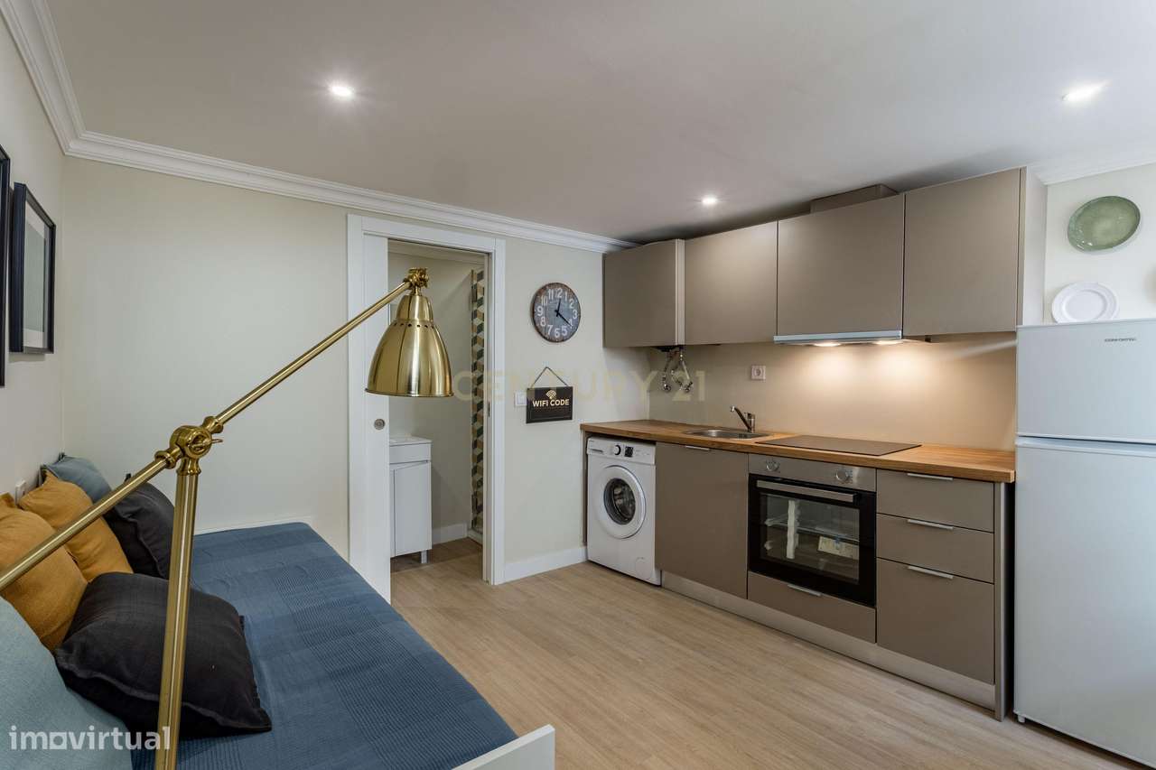 T0 remodelado Alfama, Lisboa - 900€ - Grande imagem: 2/14