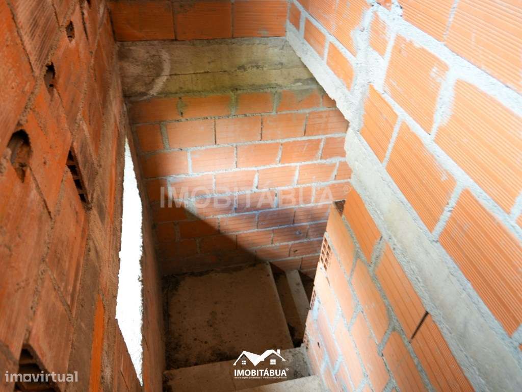 Propriedade de 4Ha com Moradia para reconstruir-18