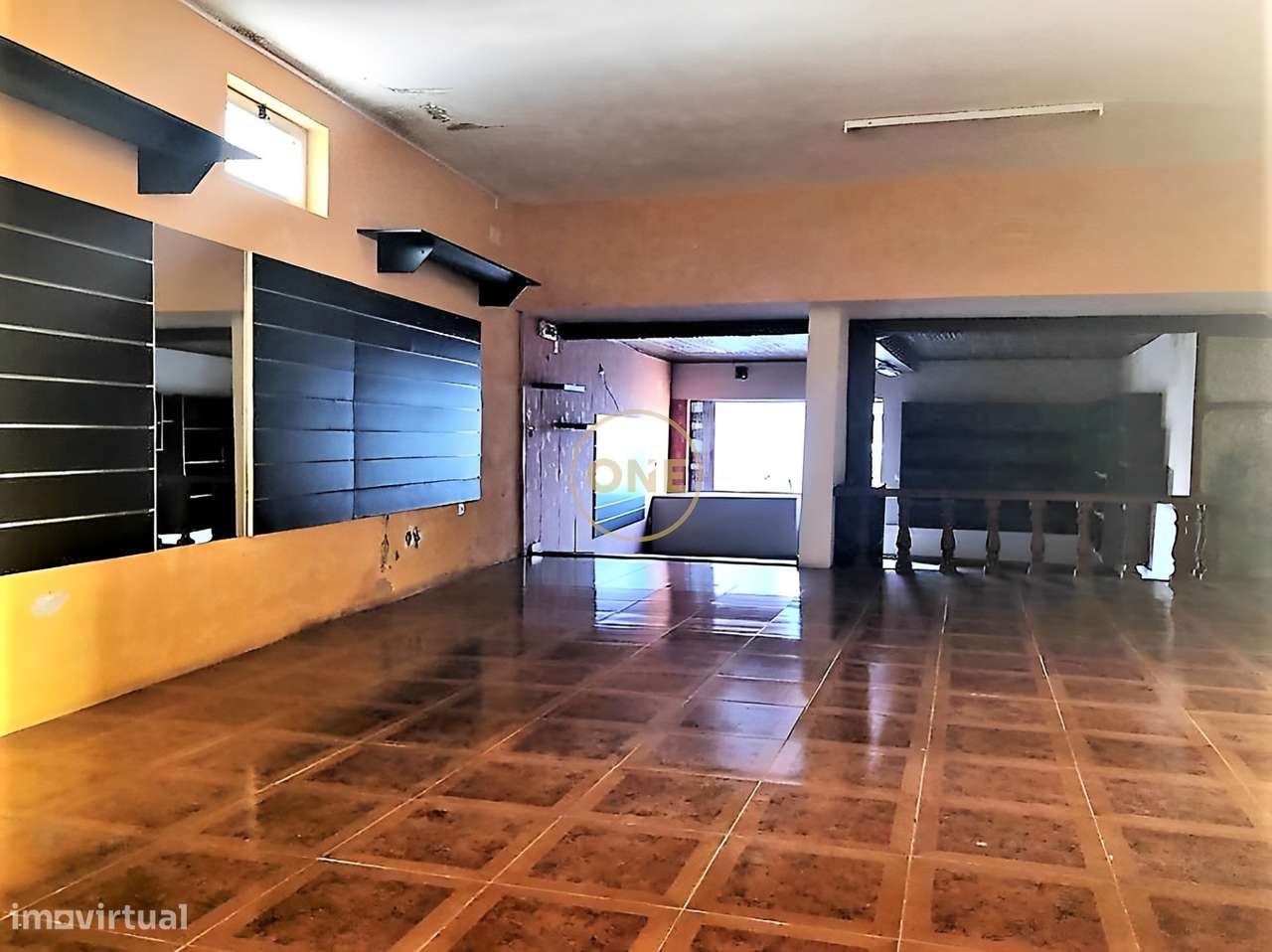 Loja para Arrendamento - Grande imagem: 2/7