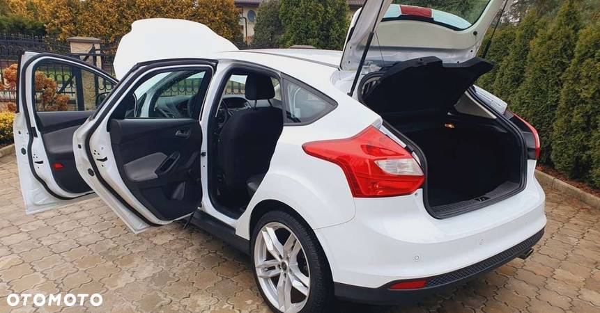 Ford Focus 1.6 EcoBoost Trend Sport - 23