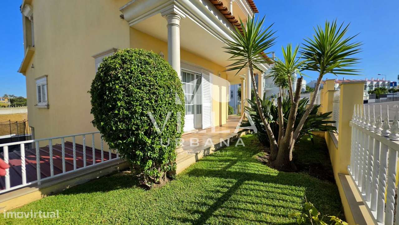 Moradia Isolada T4 com Cave, Sub-cave e Jardim | Charneca da Caparica-51