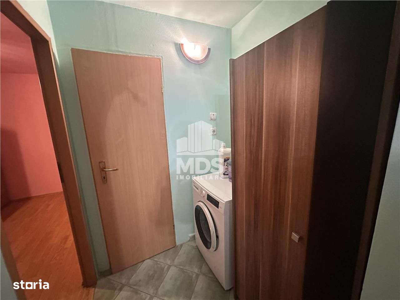 56mp, mobilat si utilat in bloc anvelopat lingă piata Doina-7