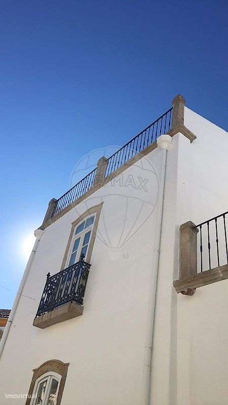 Moradia T5 para venda-4