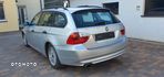 BMW Seria 3 320i - 3